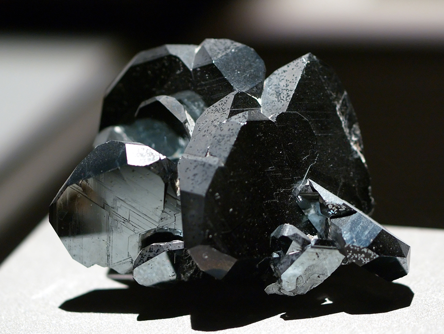 A metallic hematite specimen